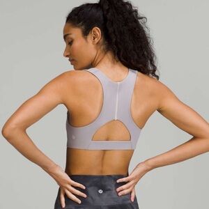 Lululemon Tough Train High Neck Bra *medium support C/D cup